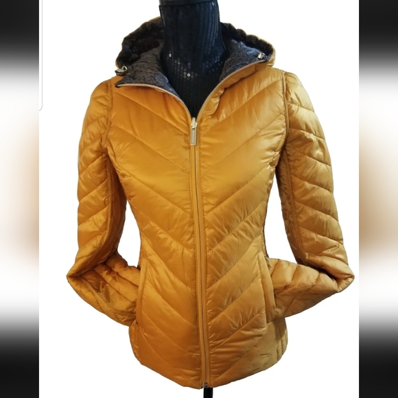 SOLD NWT! Michael Kors Reversible MK Logo Hooded Packable Puffer Jacket Size XXS - Picture 7 of 16